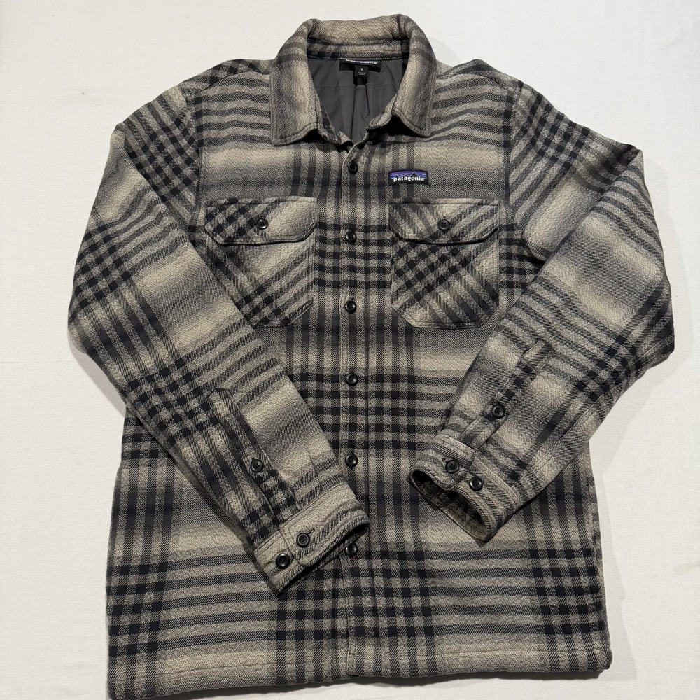 Patagonia Mens Small Insulated Fjord Flannel Jacket Heavyweight Grey Plaid 27640